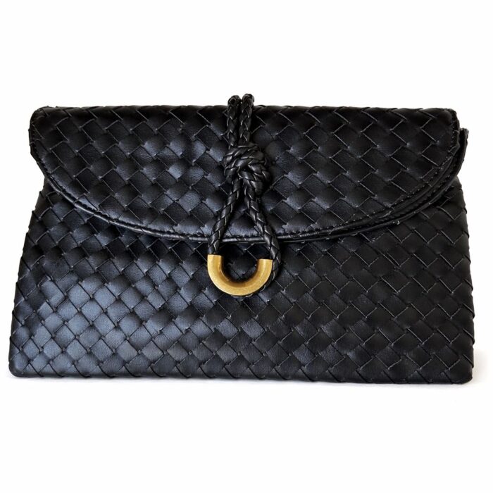 4f800a42-3e3b-40cd-a993-d0421551a5e9